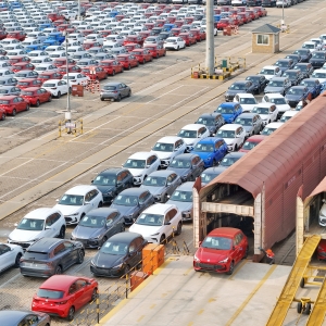 2025年我国新能源汽车产销量双超1600万辆